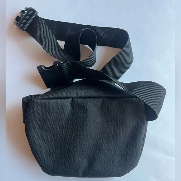 HERSCHEL Supply Company Black Belt Bag with Red Interior - Picture 4 of 4